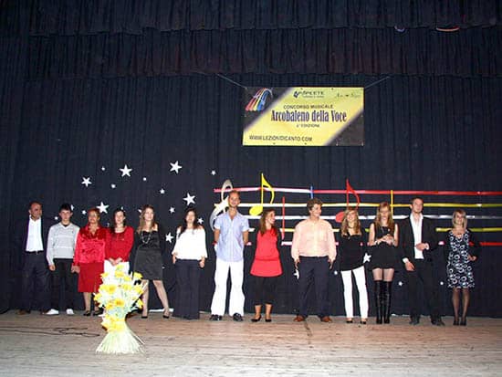 Foto di gruppo concorso musicale a Busto Arsizio